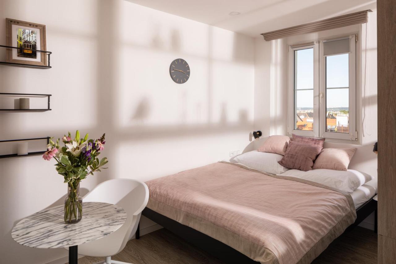 Minimalist Studio In Vinohrady By Days Prague